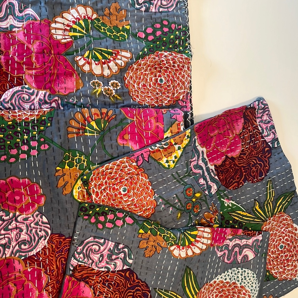 Hand made Indian king quilt and pillows